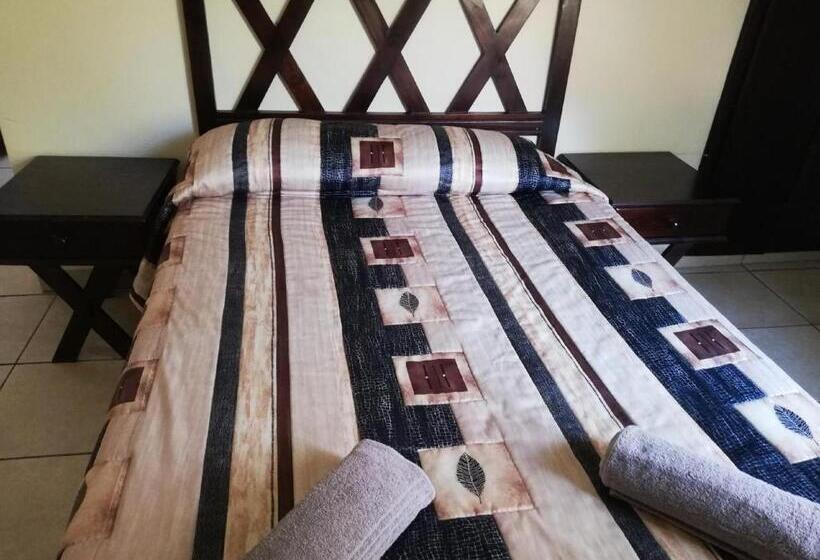 ガーデンビューのスタンダードバンガロー, Atkv Buffelspoort