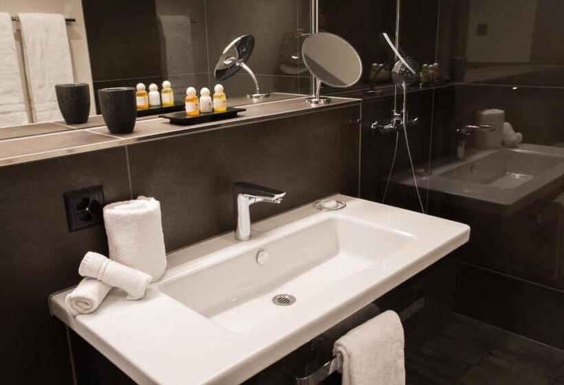 Полулюкс Повышенной Комфортности, Boutique Hotel Sonne Seuzach