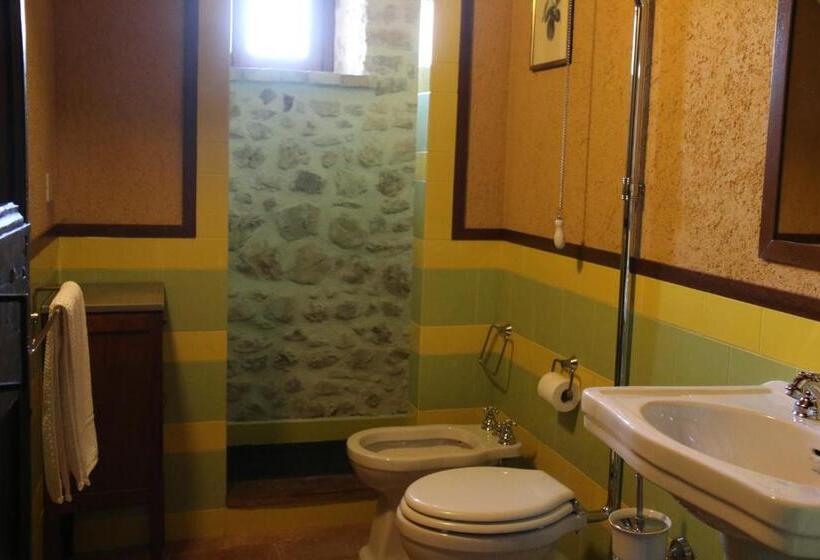 חדר סטנדרט לארבעה, Agriturismo Casale Montebello