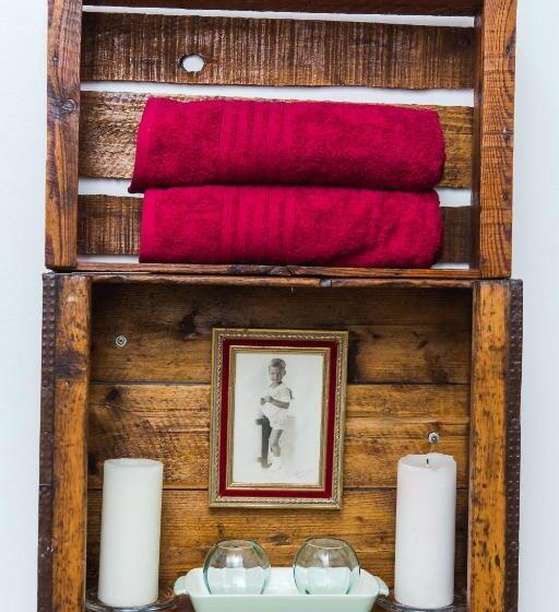 غرفة عائلية, Schaftplaas Cottages