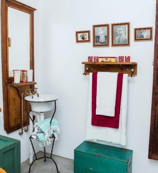 غرفة عائلية, Schaftplaas Cottages