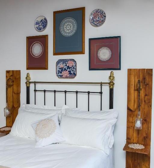 جناح عائلي, Schaftplaas Cottages