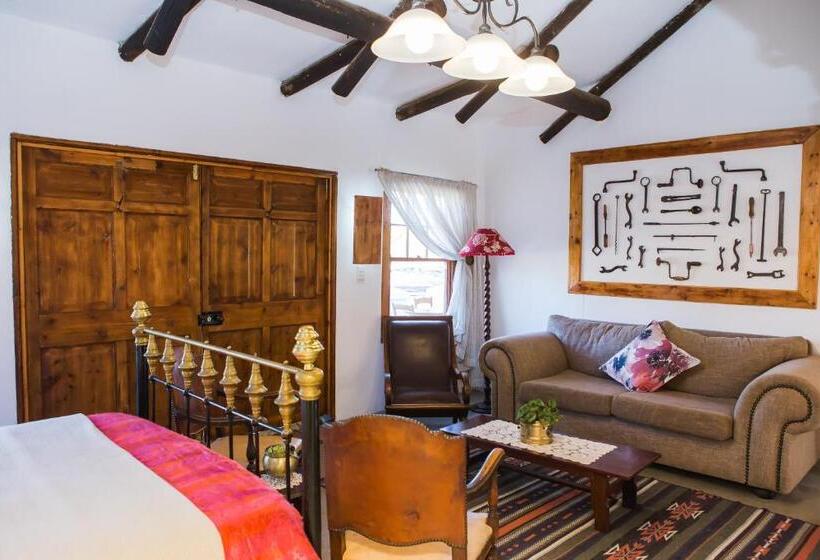 جناح عائلي, Schaftplaas Cottages