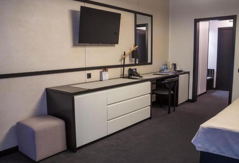 חדר סטנדרט, Sobi