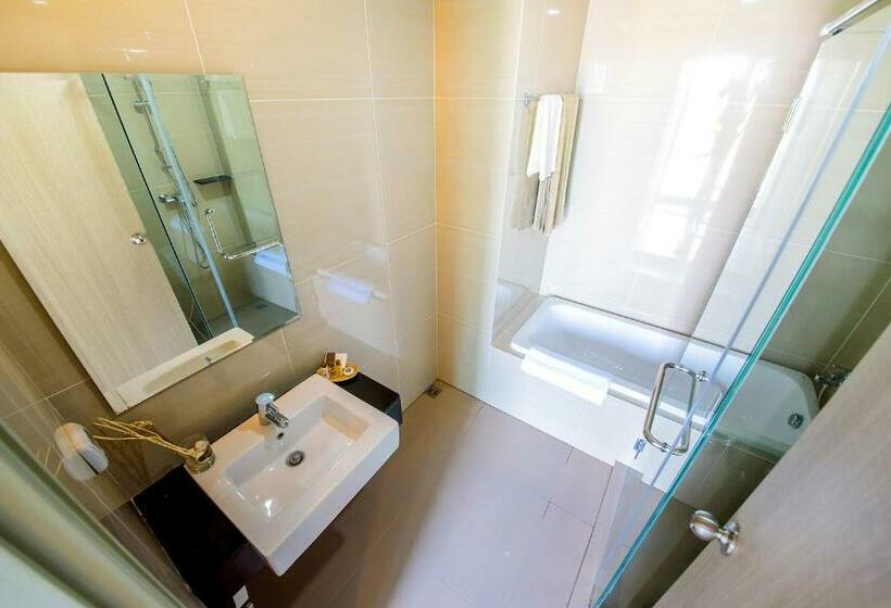 חדר סטנדרט עם מיטת קינג, The Violin Sriracha