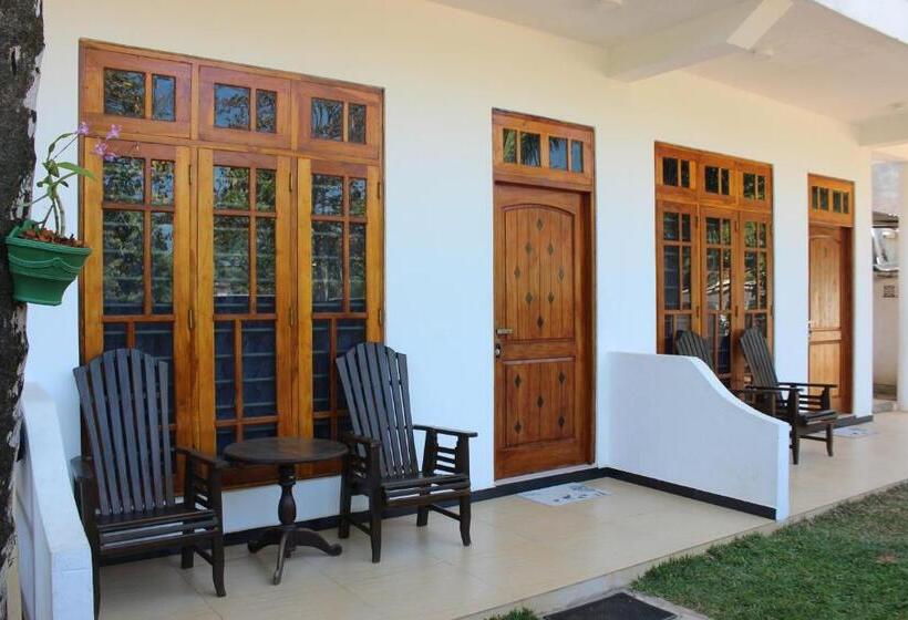 Трехместный Номер Deluxe, White Lion Paradise Dikwella