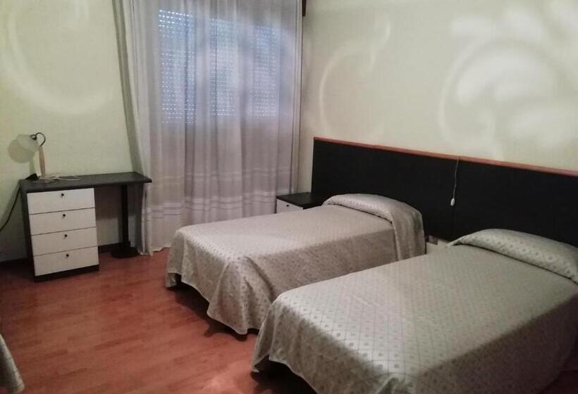 Номер Стандарт, Bar Nuovo Mondo
