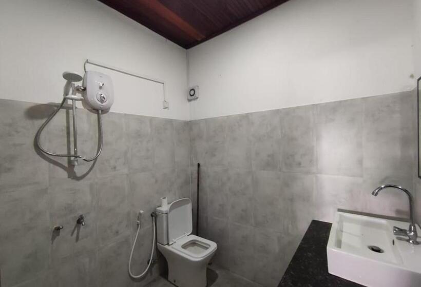 Triple Room Sea View, Blue Corals Beach Bungalow