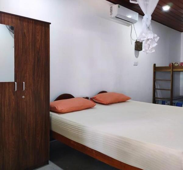 Triple Room Sea View, Blue Corals Beach Bungalow