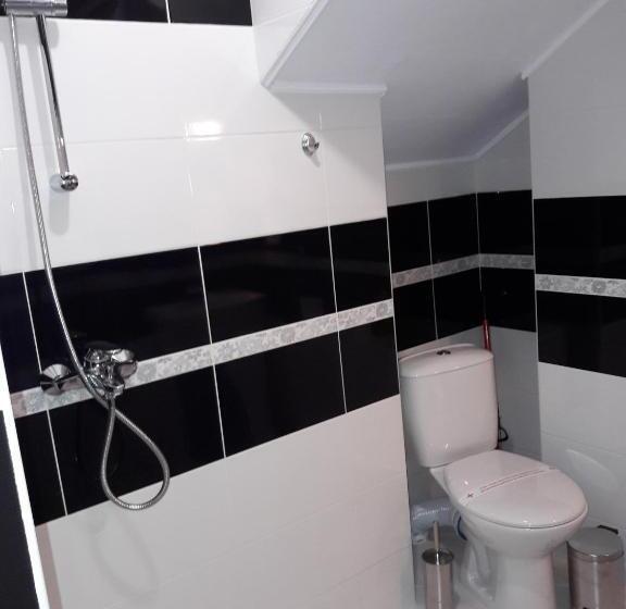 חדר קומפורט לשלושה, Guest House Simon Green