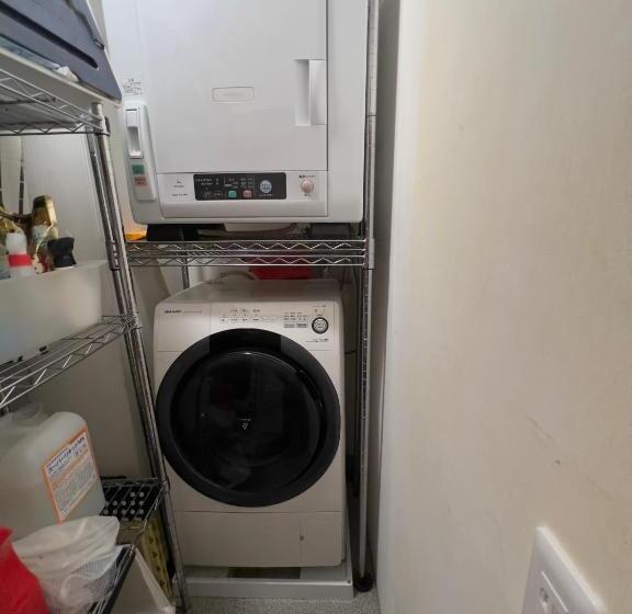 חדר סטנדרט, Jonni`s Place