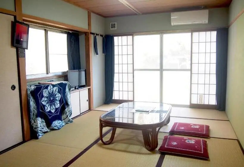 庭の見えるスタンダードトリプルルーム, Yukinoura Guest House Moritaya