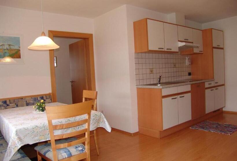 Апартаменты 3 Спальни, Appartement Gandler