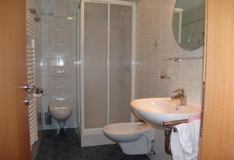 Апартаменты 3 Спальни, Appartement Gandler