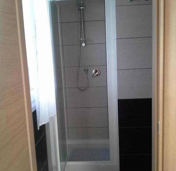 غرفة قياسية, B&b S'ena