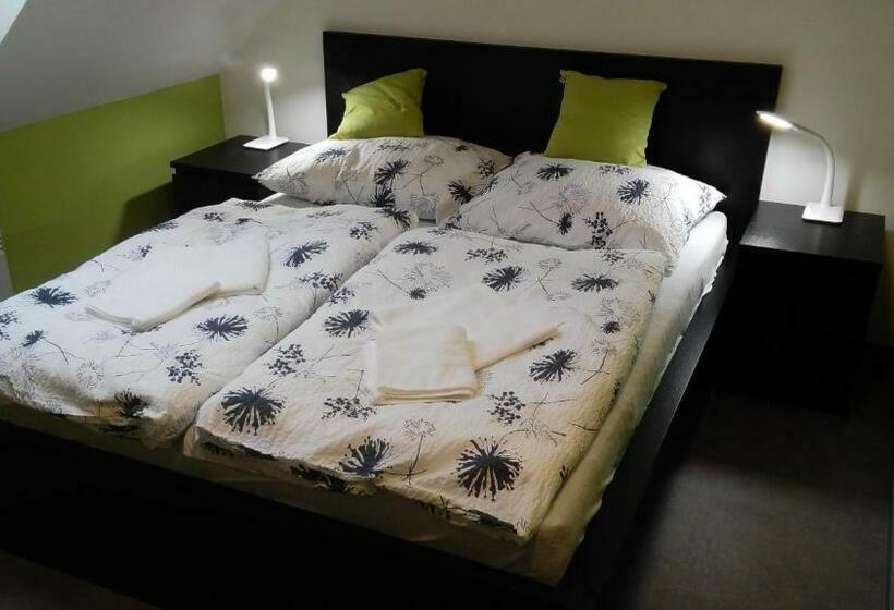 חדר סטנדרט, Bed & Parking Eurobit