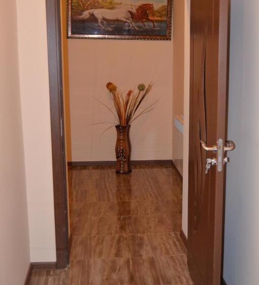 اتاق لوکس, Green Dilijan B&b