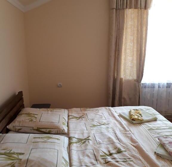 اتاق لوکس, Green Dilijan B&b