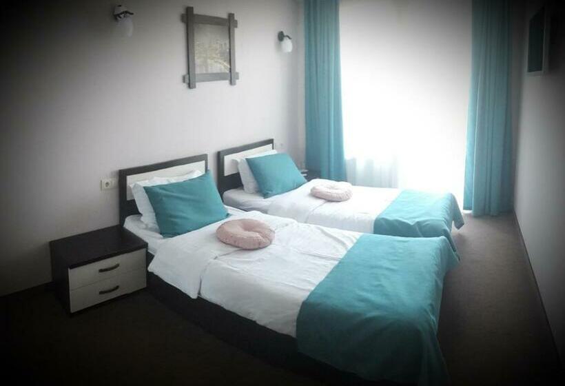 Номер Стандарт, Amber Hotel & Cafe