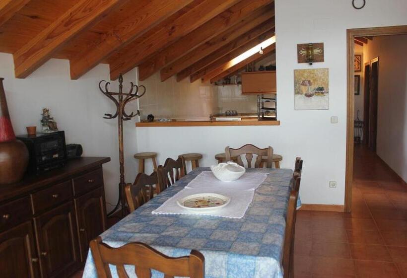 דירת חדר סופריור, Fonda Muntanya