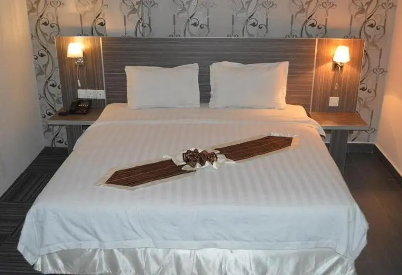キングサイズベッドのスーペリアルーム, K Garden Hotel Bagan Serai