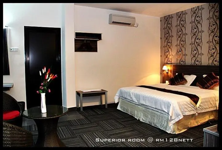 キングサイズベッドのスーペリアルーム, K Garden Hotel Bagan Serai