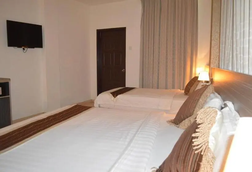 デラックストリプルルーム, K Garden Hotel Bagan Serai