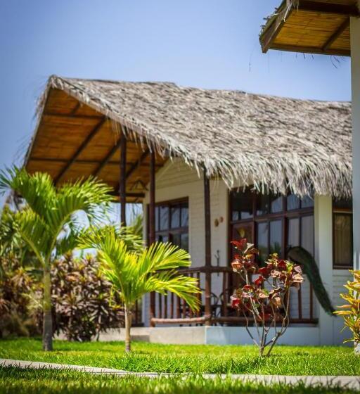 بنگله خانوادگی, La Choza Bungalows