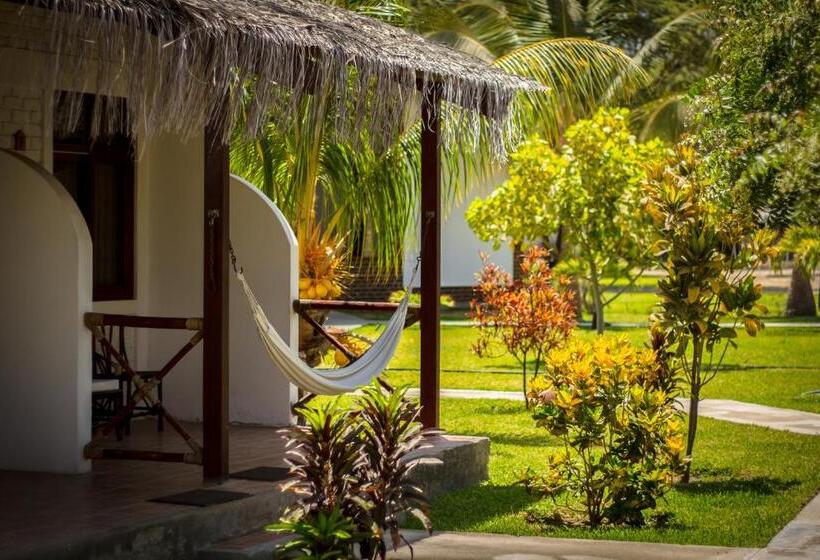 اتاق لوکس با بالکن, La Choza Bungalows