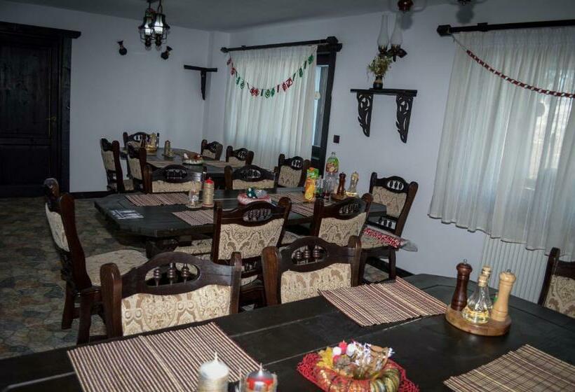 غرفة قياسية مطلة على الجبل, Pensiunea Maria Bucovina