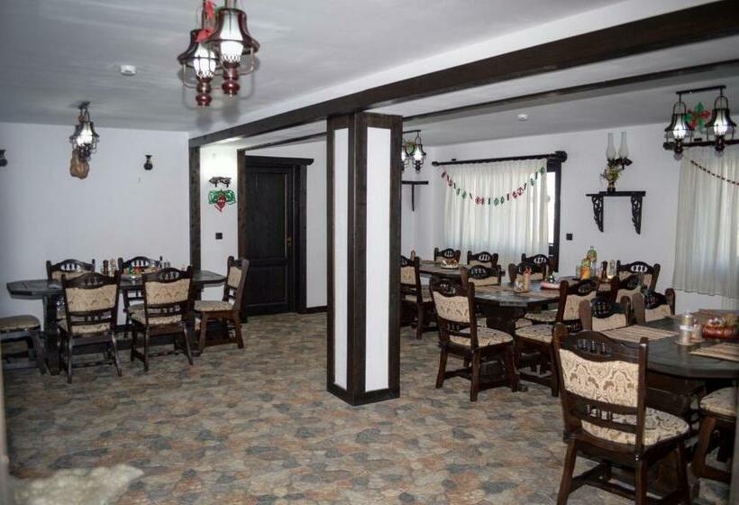 غرفة قياسية مطلة على الجبل, Pensiunea Maria Bucovina