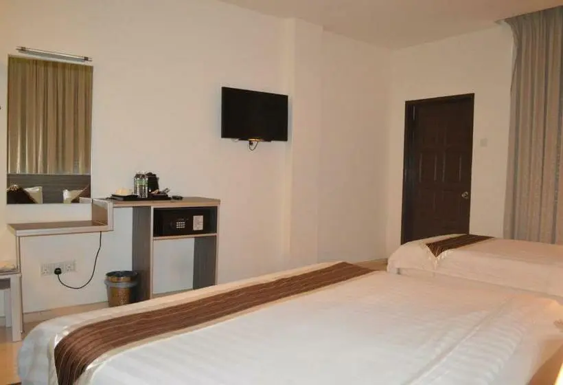 デラックストリプルルーム, K Garden Hotel Bagan Serai