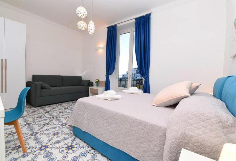 Deluxe Neljän Hengen Huone, Antica Residenza Amalfitana