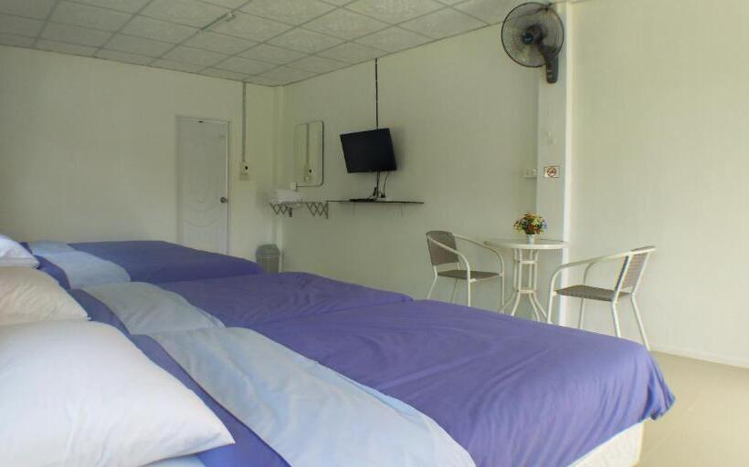 4인용 스탠다드 룸, บ้านเอื้อมดาว เขาค้อ