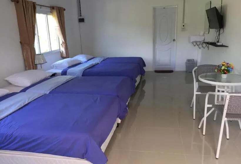 スタンダード４人部屋, บ้านเอื้อมดาว เขาค้อ
