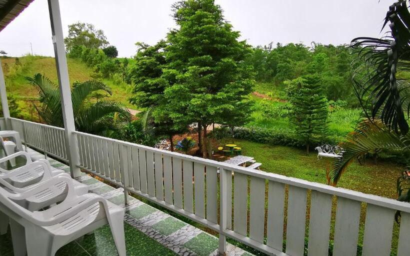 Четырехместный Номер Стандарт, บ้านเอื้อมดาว เขาค้อ