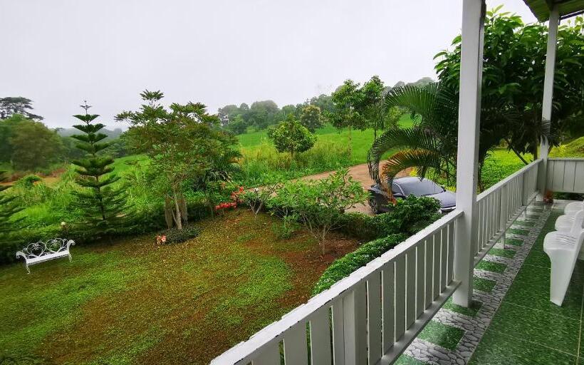 4인용 스탠다드 룸, บ้านเอื้อมดาว เขาค้อ