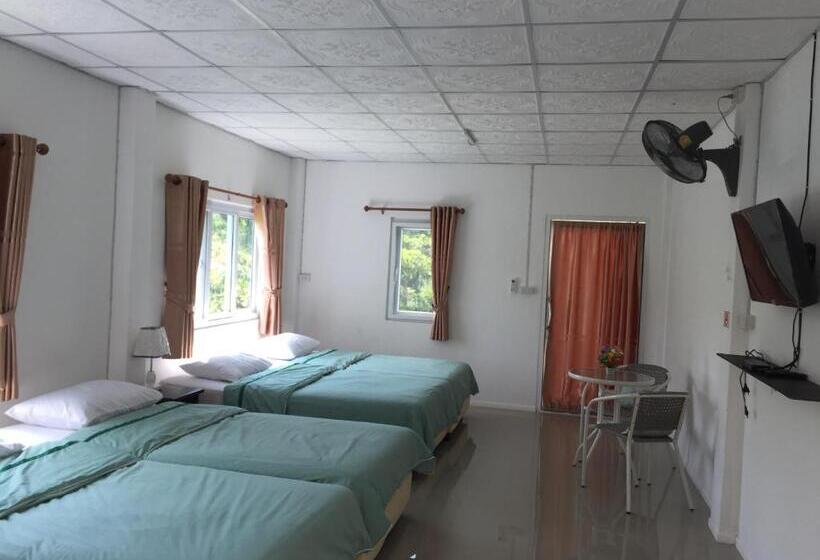 ファミリールーム, บ้านเอื้อมดาว เขาค้อ