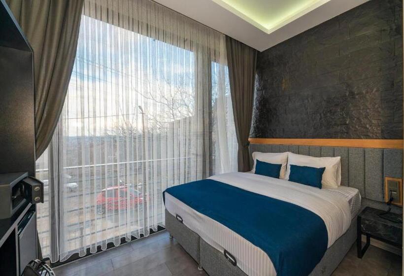 Quarto Deluxe Individual, Melanj Airport