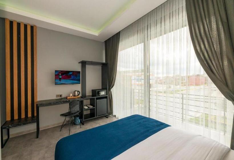 Quarto Deluxe, Melanj Airport