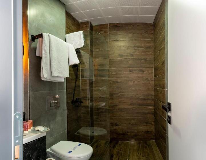 Quarto Estandar Individual com Sacada, Melanj Airport