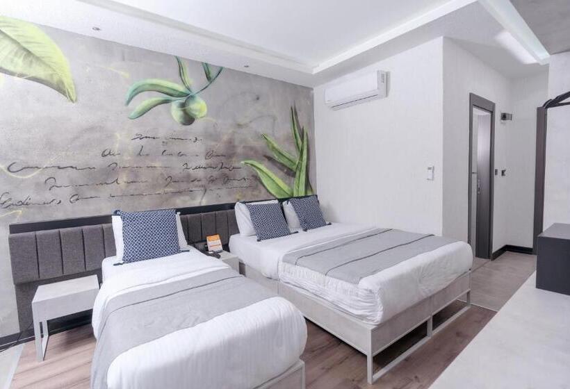 Quarto Triplo Estandar, Melanj Airport