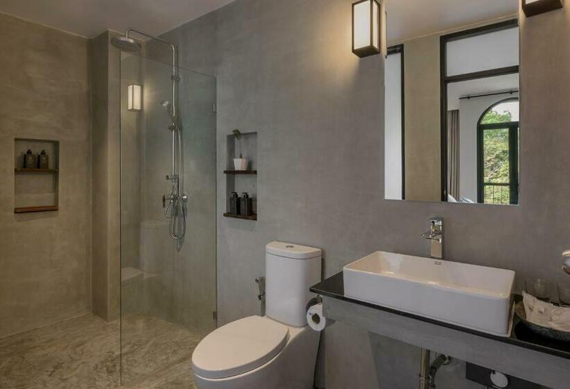 带大床的套房, The Motifs Eco Hotel   Sha Extra Plus