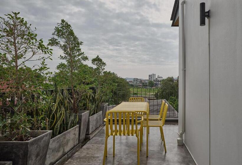 带大床的套房, The Motifs Eco Hotel   Sha Extra Plus