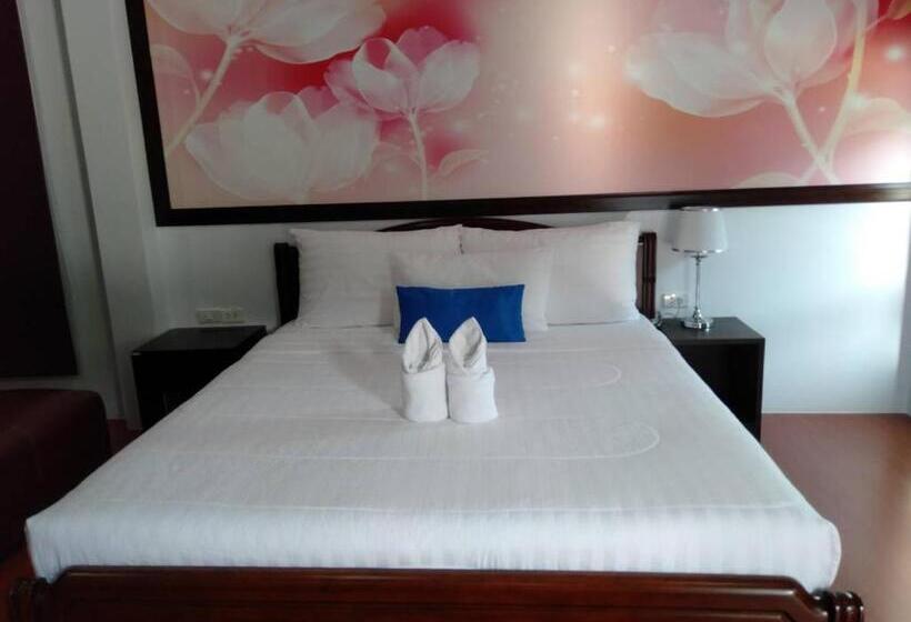 Superior Room King Size Bed, บลูออคิดรีสอร์ท ตรัง