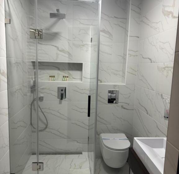 اتاق خانوادگی, едем