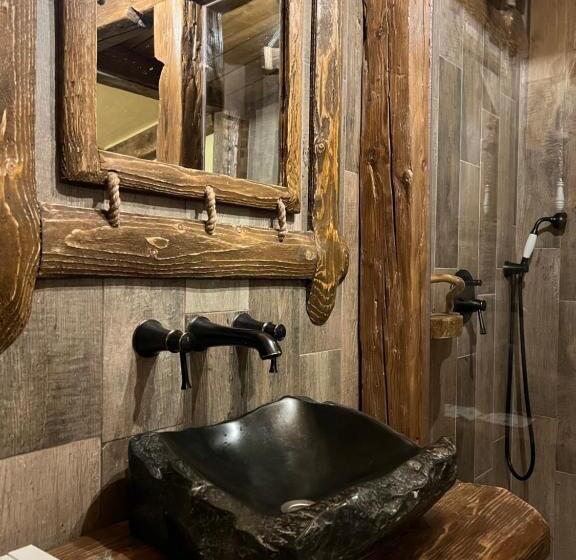 اتاق استاندارد چهار تخته, едем