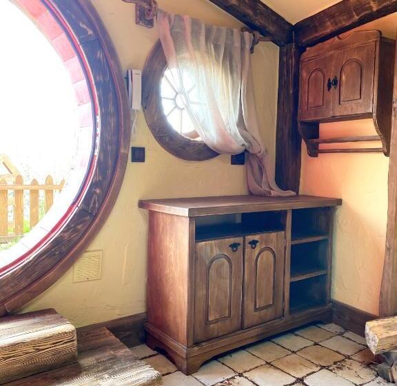 اتاق استاندارد چهار تخته, едем