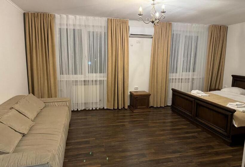 اتاق خانوادگی, едем