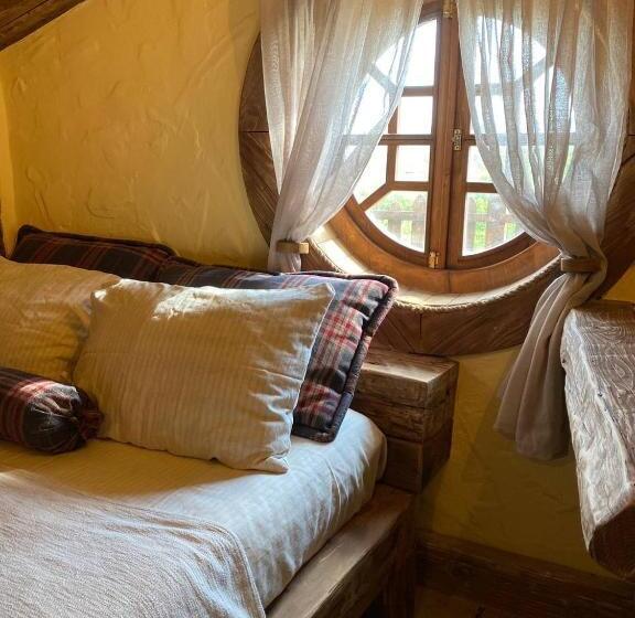 اتاق استاندارد چهار تخته, едем